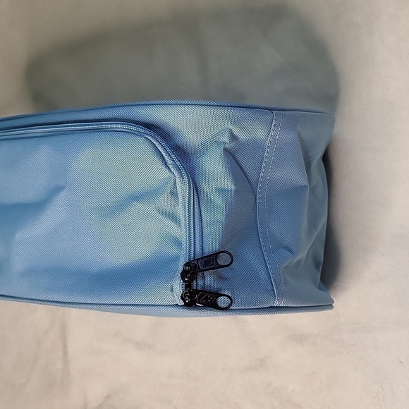 New Balance Shoe Travel Bag. Baby Blue with Silver Print. - Picture 5 of 9